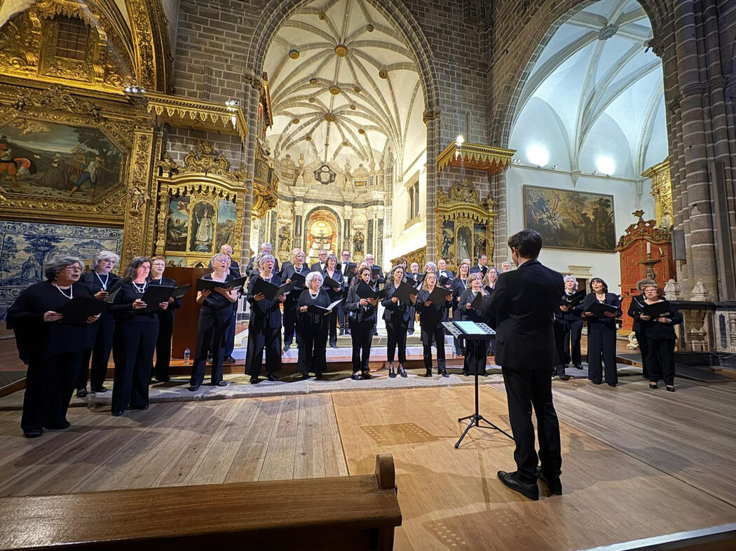 Coral Évora e Coro Arsys na Igreja de S. Francisco de Évora
